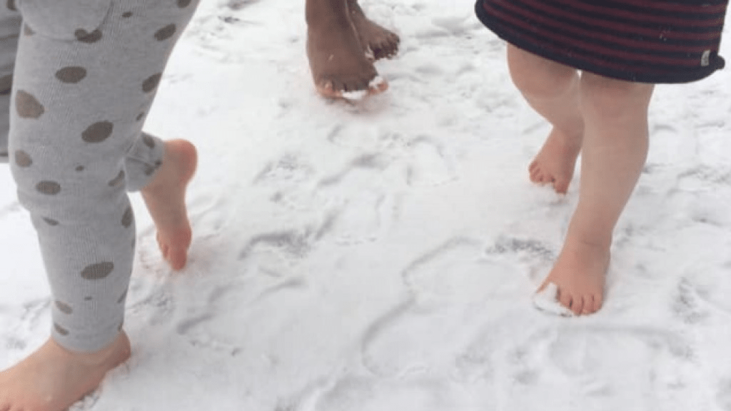 A barefoot walk in the snow aids restful sleep, says daycare centre -  DutchNews.nl